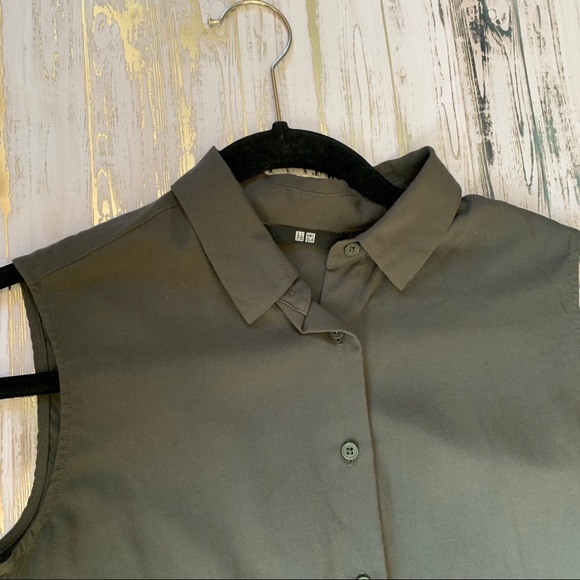 Uniqlo Dark Green Button Down Tank - Picture 2 of 4